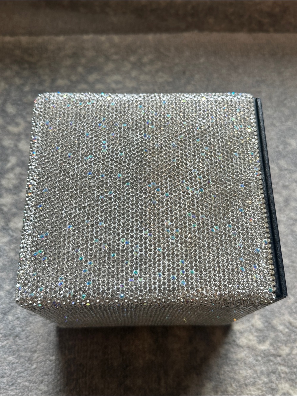 CRYSTAL TISSUE BOX COVER NWT - Picture 5 of 7